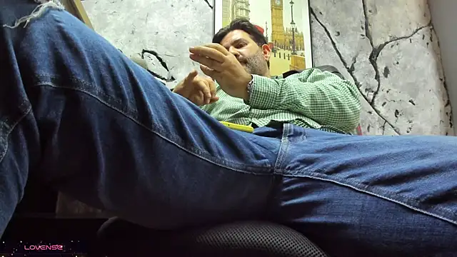 Maxi_thebig_daddy's cam snapshot