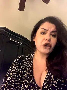 holyeroticss live sex cam