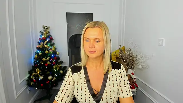 AgathaKlouin's cam snapshot