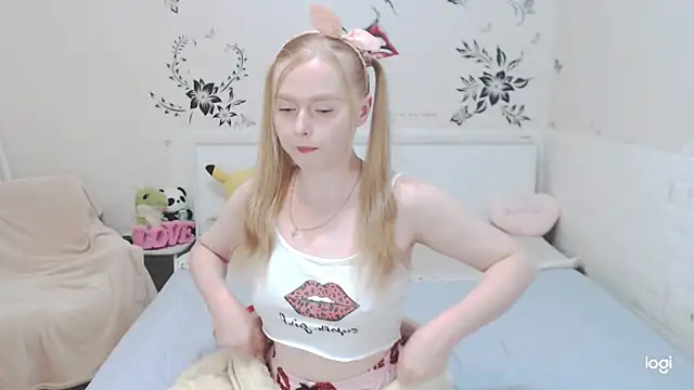 alice_de's cam snapshot