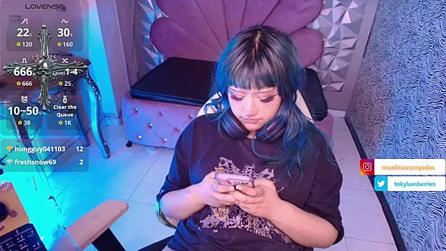 toky_doll's cam snapshot