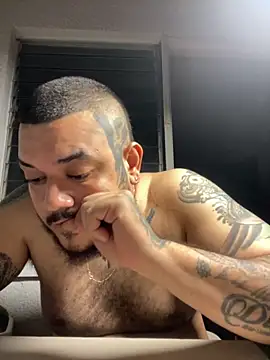 El_Titan1998 live sex cam