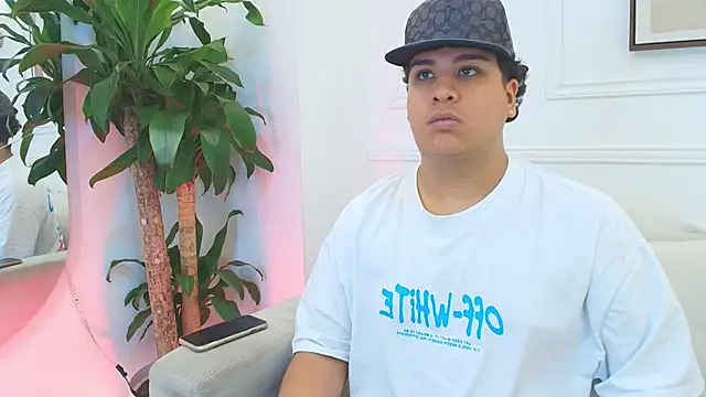 Naim_Bennetsex's cam snapshot