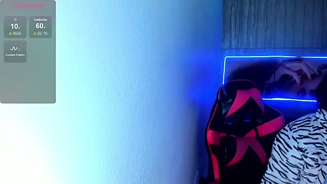 alison_moon7's cam snapshot