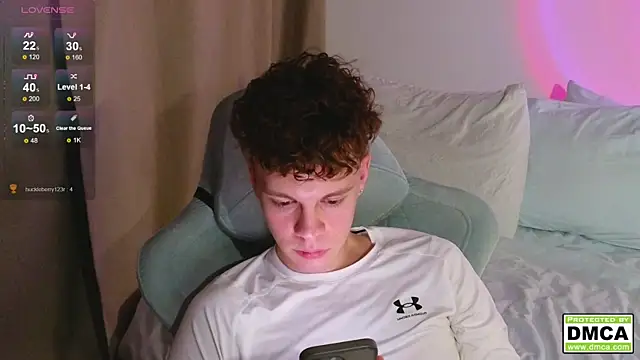 cute_thomas's cam snapshot