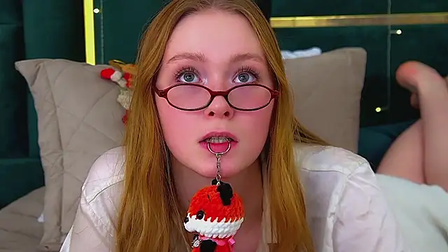 AgataFoxley's cam snapshot