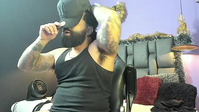 Lyon_vach live sex cam