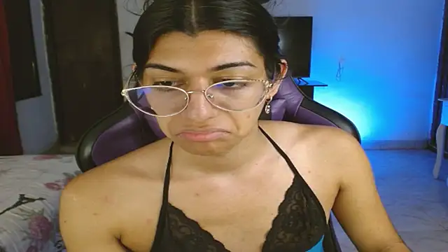 engielphoenis14 live sex cam