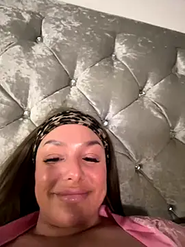 naughtychelseaxox's cam snapshot