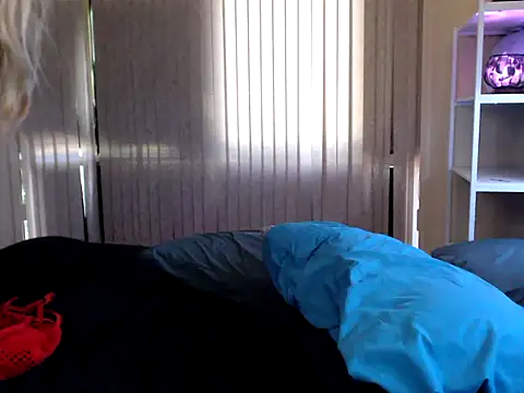 Arseralian_Cougar's cam snapshot