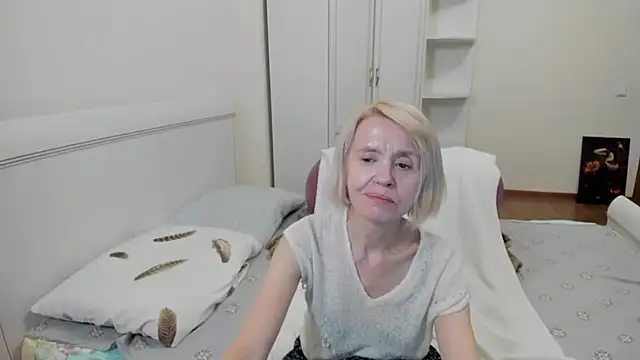 aminalive's cam snapshot