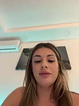 IsabellaEtthan live sex cam