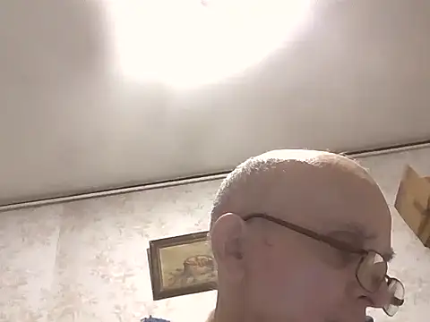 mariusica1@xh's cam snapshot