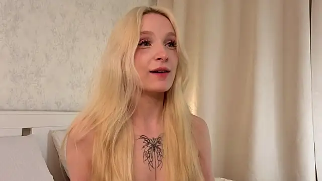 Naughty__Couplles's cam snapshot