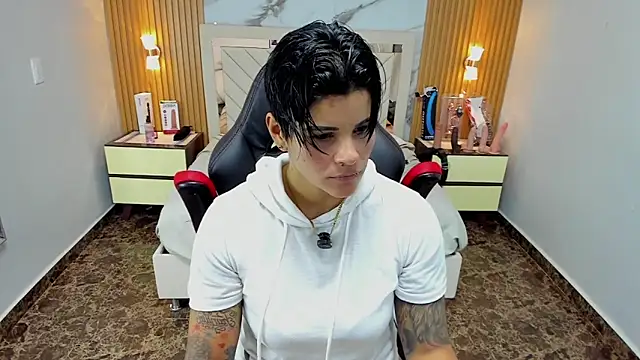 KAROLLJONES1's cam snapshot