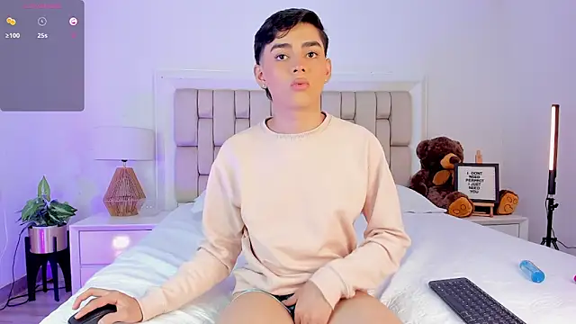 Maxi_little live sex cam