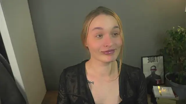 lisa_schiele's cam snapshot