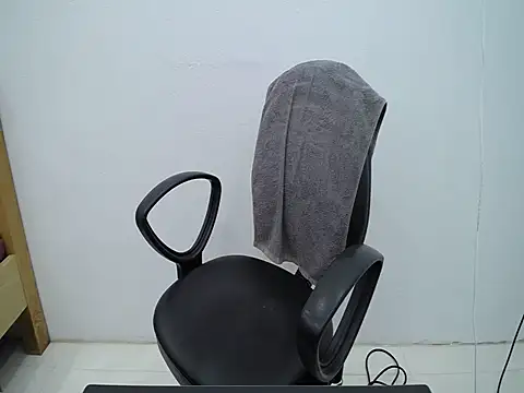 _Lady-'s cam snapshot