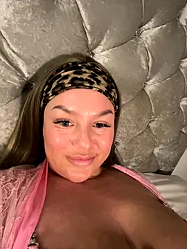 naughtychelseaxox's cam snapshot