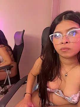 Scarletrose_'s cam snapshot