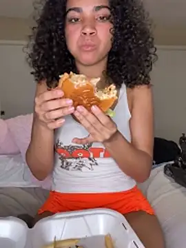 Kiki_hammyy live sex cam