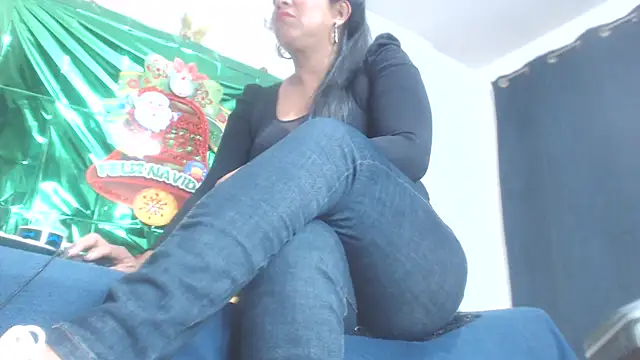 Helennahot's cam snapshot