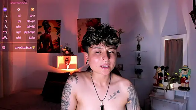 ZuryRamirez_'s cam snapshot