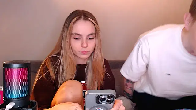 juliaanddima's cam snapshot