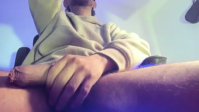 s_sven03's cam snapshot