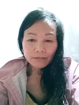 Lili-123k live sex cam