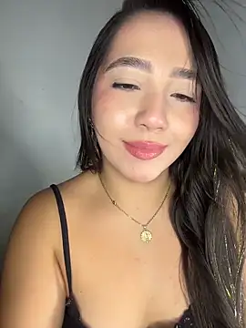 Hannahpradaa_'s cam snapshot