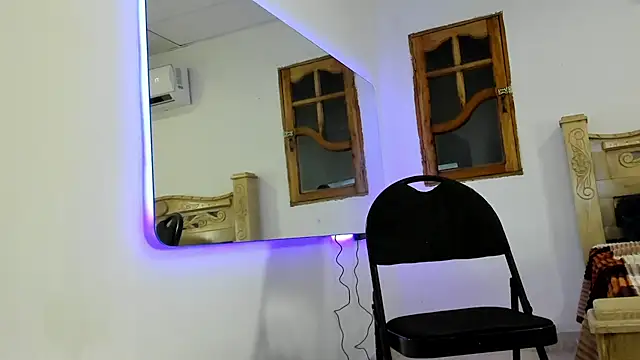 dr_jolie_'s cam snapshot