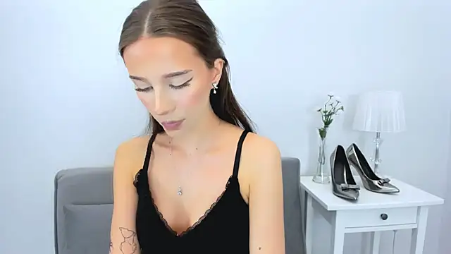 EmilyDarling's cam snapshot