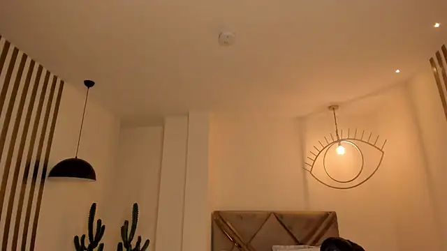 AliceHarper_'s cam snapshot