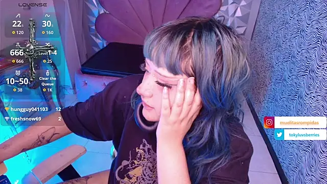 toky_doll's cam snapshot