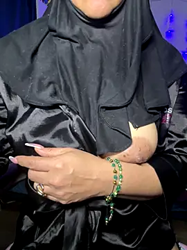 Jameela's cam snapshot