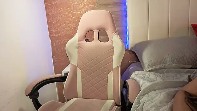 AgnesIvanova's cam snapshot