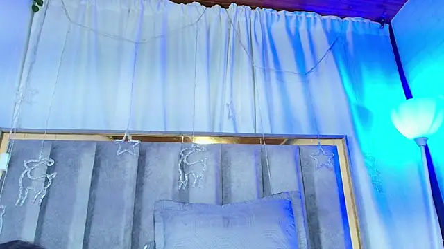 Naia_x's cam snapshot