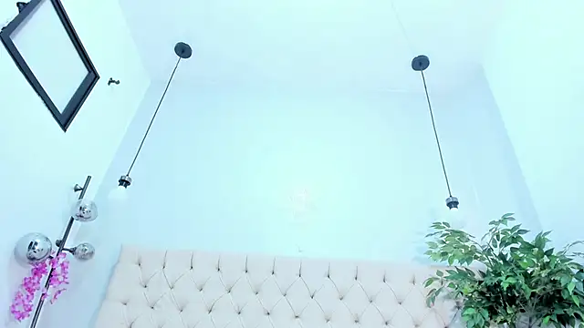 Victoria_Coleman's cam snapshot