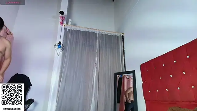 naomi_campbel_'s cam snapshot