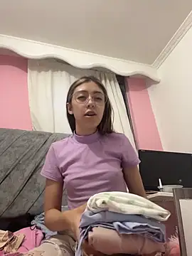 LilyCollinss's web cam