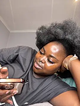 Honeycoco0211's cam snapshot