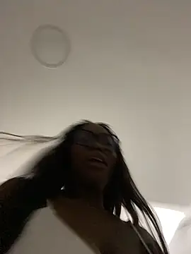 ParisSalvatore's cam snapshot