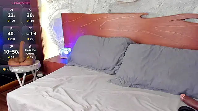 alisonn_moon's cam snapshot