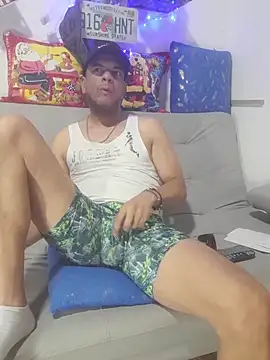 latinmartin73's cam snapshot