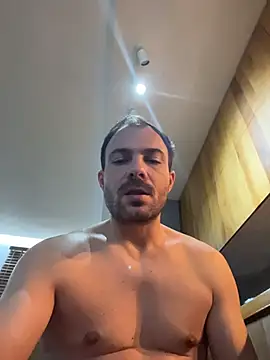 Adventurehotman's cam snapshot