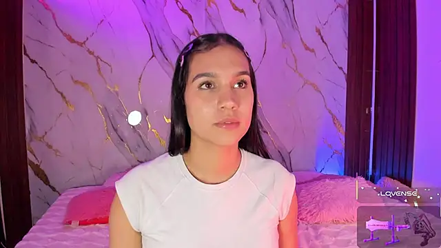 Emmiicute's cam snapshot