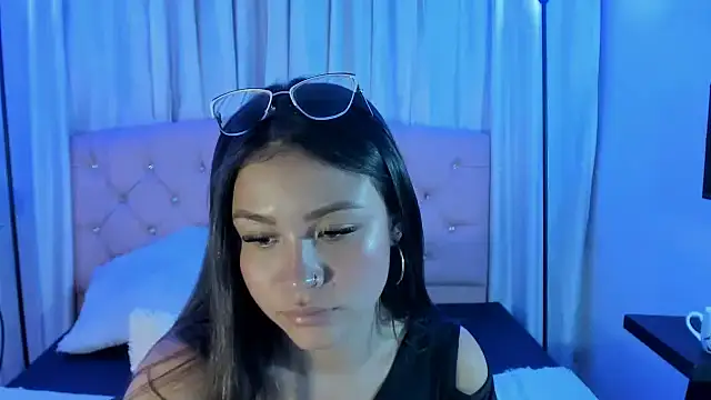 lola_cook's cam snapshot