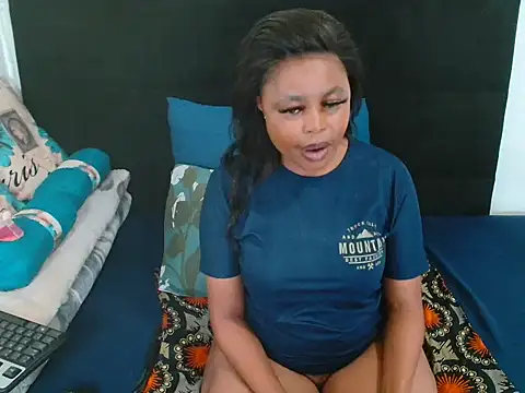 CreamySexyPussy's cam snapshot