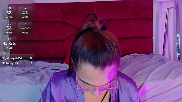 sara_saenz99 live sex cam